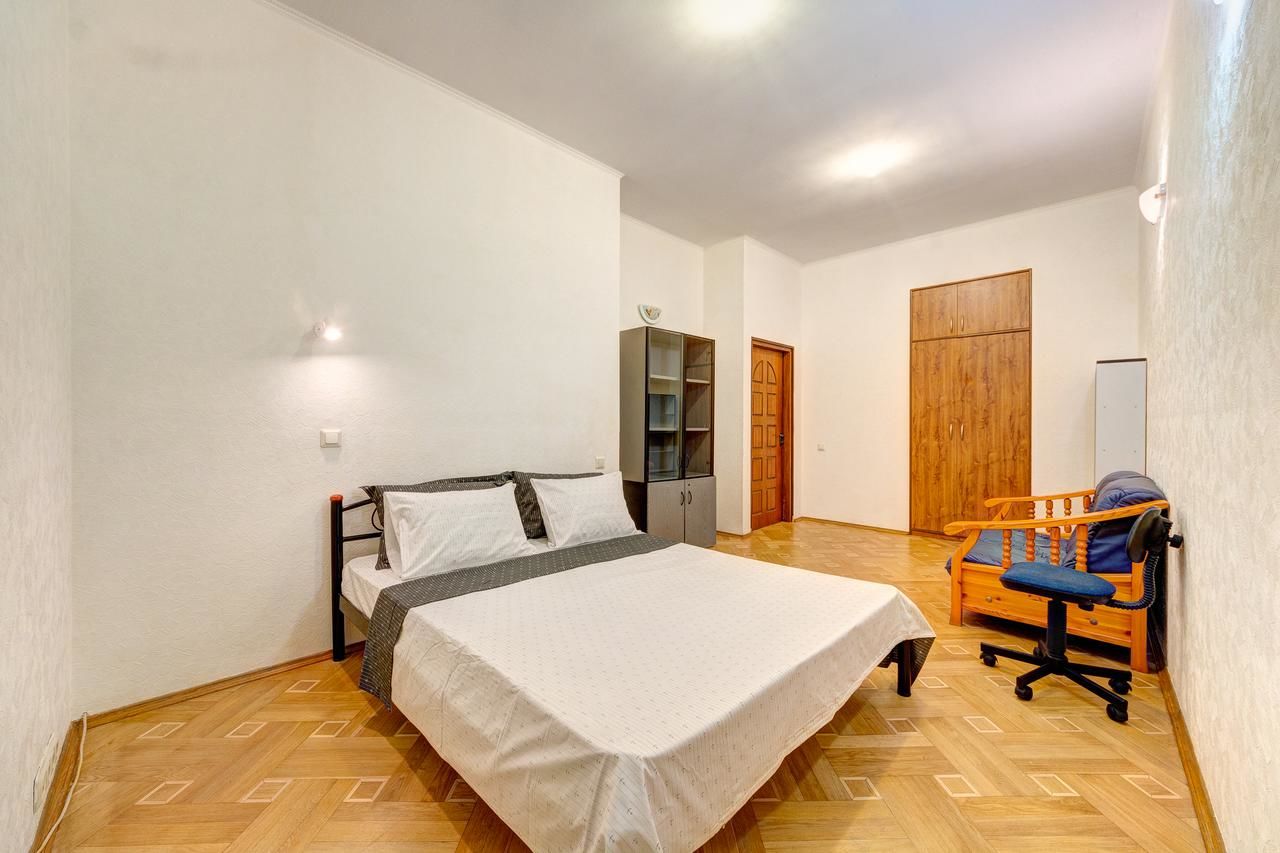 Апартаменты Аpartamenty na Gonchara 67 Киев-7